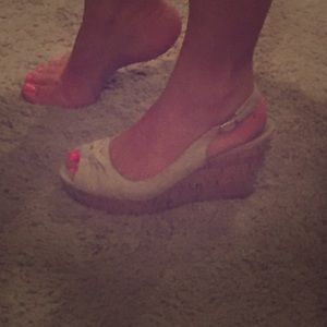Cream Wedges